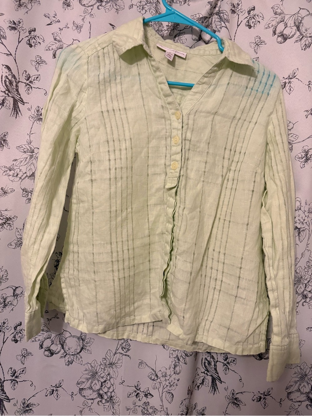 JM Collection Pale Green button up shirt